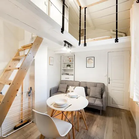 Cozy And Modern Studio In The 5th Arrondissement