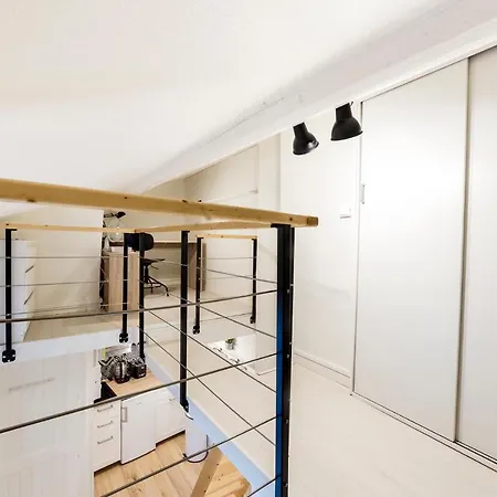 Cozy And Modern Studio In The 5th Arrondissement *